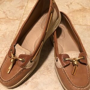 Women’s Sperrys. Size 8.